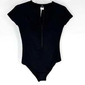 Cupshe One Piece Short Sleeve Swimsuit Zipper Detail Black Size Medium